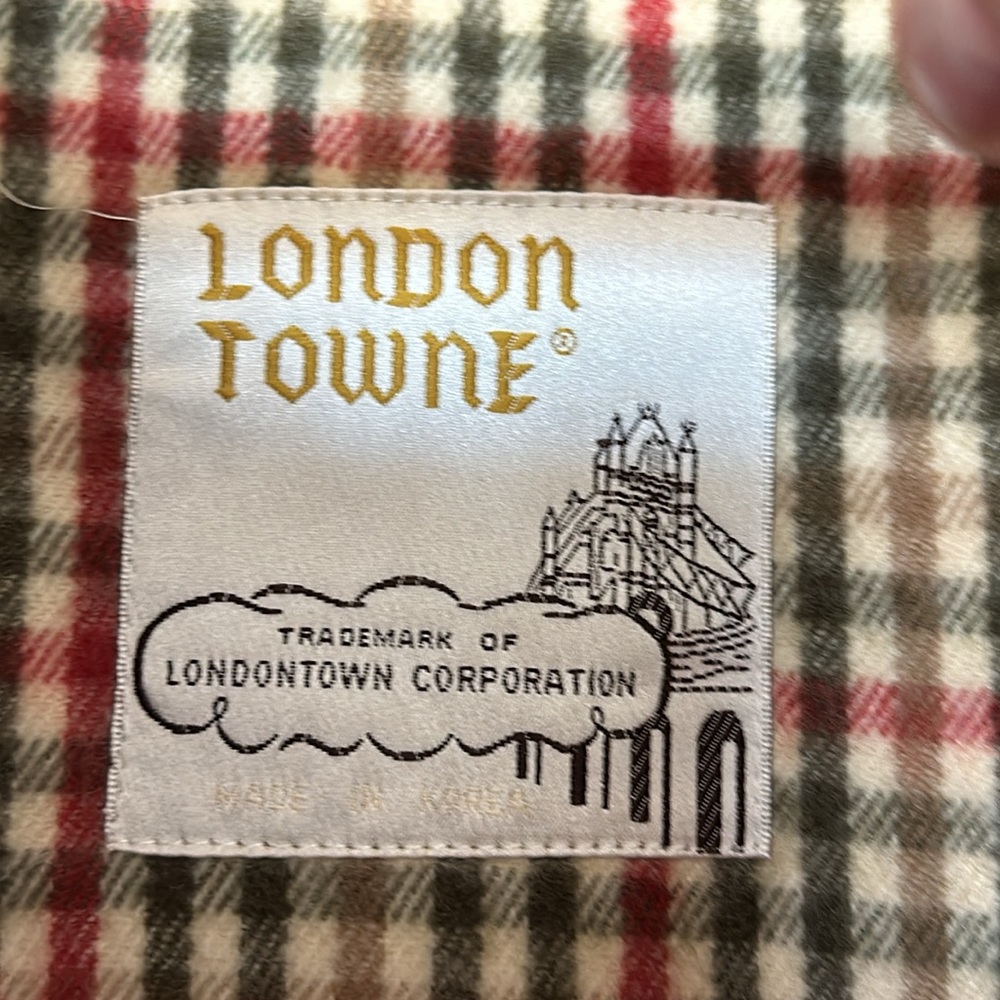 EUC Vintage London Fog Towne Edition Fully Lined Trench Coat Red Size 8 petite - Picture 3 of 16